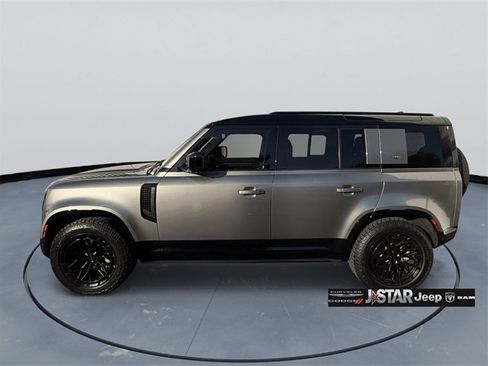 Used 2023 Land Rover Defender 110 X-Dynamic SE image 8