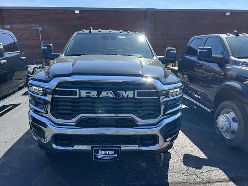 New 2026 RAM 3500 Tradesman AWD/4WD image 2