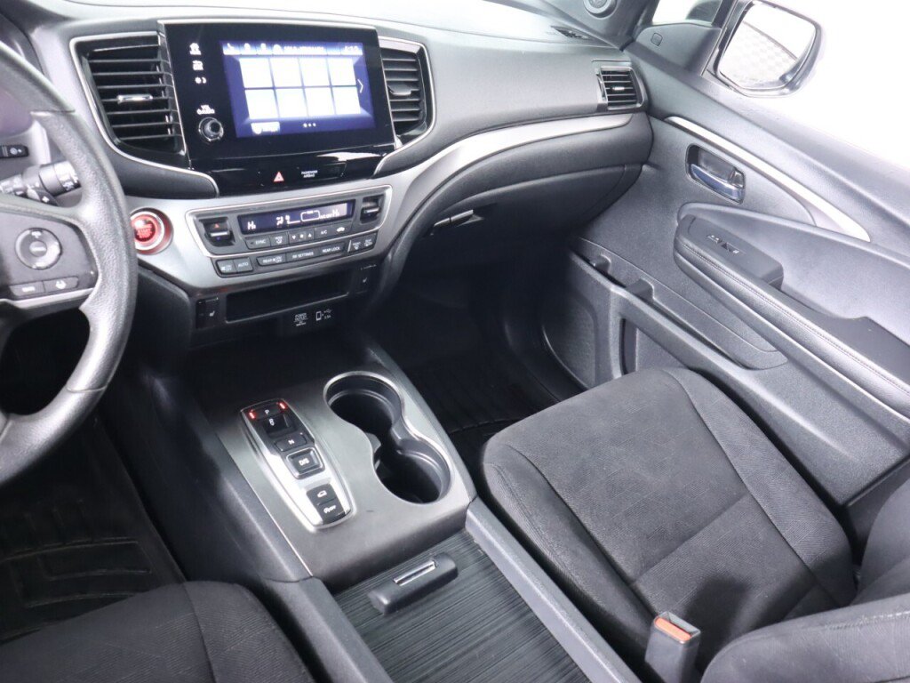Used 2022 Honda Pilot Sport image 32
