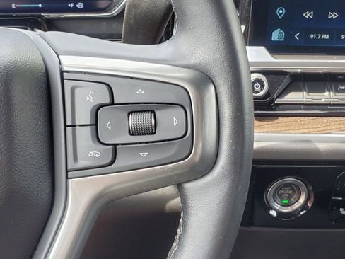 Used 2023 Chevrolet Silverado 1500 LT AWD/4WD image 17