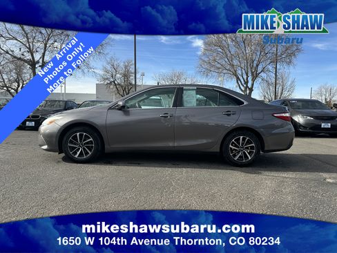 Used 2015 Toyota Camry LE image 9