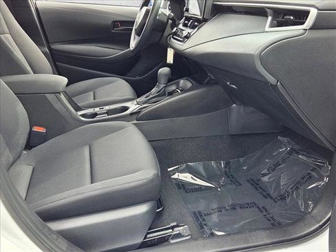 Used 2025 Toyota Corolla LE image 20