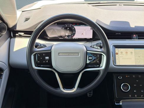 Used 2023 Land Rover Range Rover Evoque R-Dynamic S AWD/4WD image 15