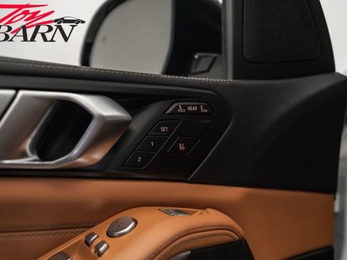 Used 2022 BMW X7 xDrive40i w/ Premium Package image 21