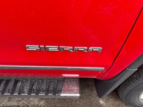 Used 2018 GMC Sierra 1500 SLT AWD/4WD image 12