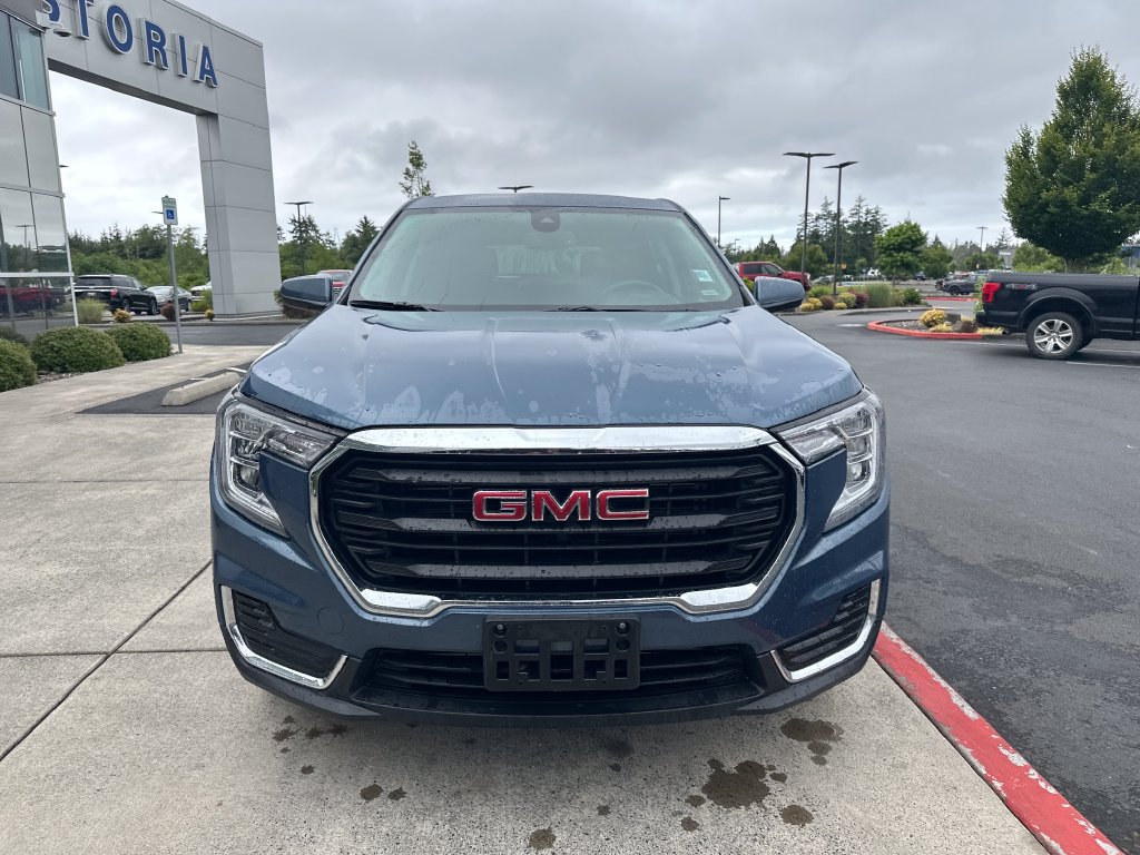 Used 2024 GMC Terrain SLE AWD/4WD image 7