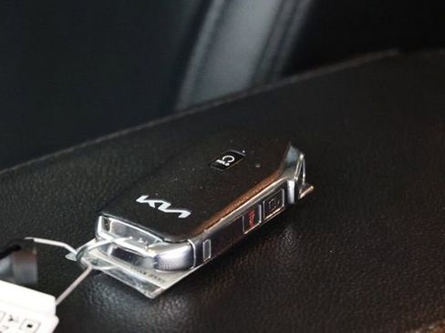 Used 2023 Kia Sportage EX image 37