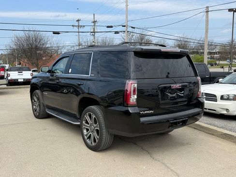 Used 2017 GMC Yukon SLT AWD/4WD image 8