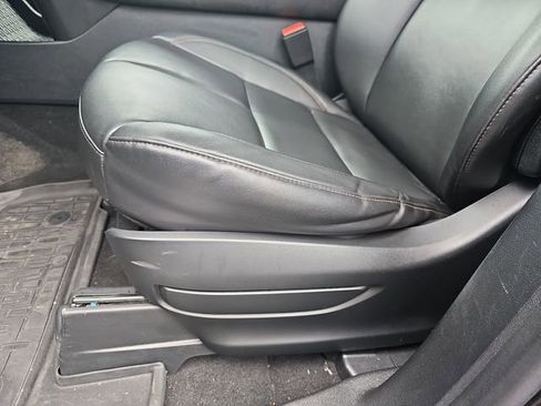 Used 2023 Lincoln Aviator AWD w/ Premium Package image 12