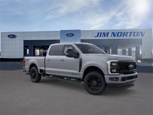 New 2026 Ford F250 Lariat w/ Black Appearance Package image 7