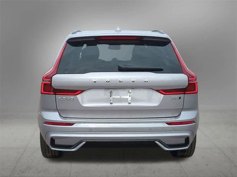 New 2026 Volvo XC60 B5 Plus w/ Protection Package Premier image 5
