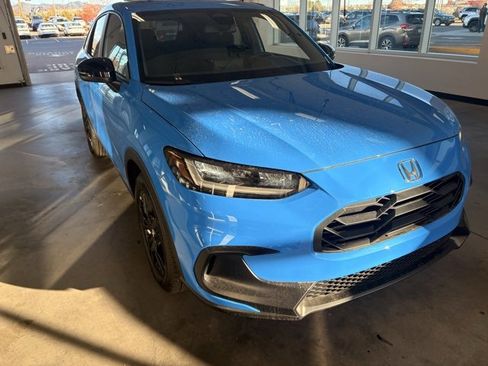 Used 2026 Honda HR-V Sport image 2