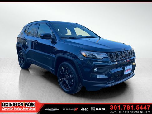 New 2026 Jeep Compass Latitude image 1