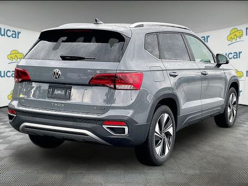 Used 2023 Volkswagen Taos SE w/ Panoramic Sunroof Package AWD/4WD image 6