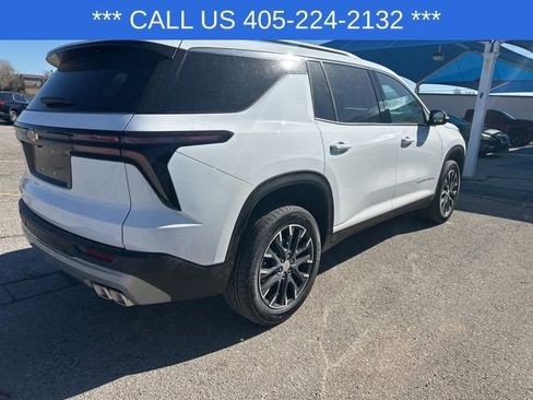 New 2026 Chevrolet Traverse LT image 6