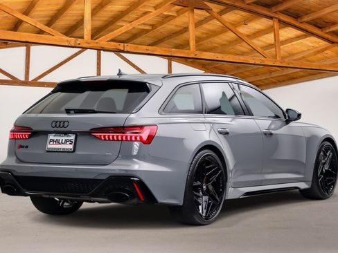 Used 2021 Audi RS 6 w/ Executive Package AWD/4WD image 5