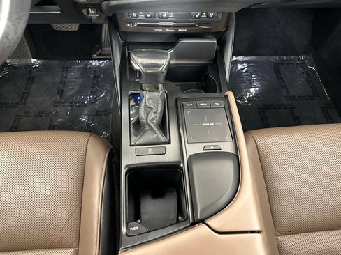 Used 2022 Lexus ES 350 w/ Premium Package FWD image 19