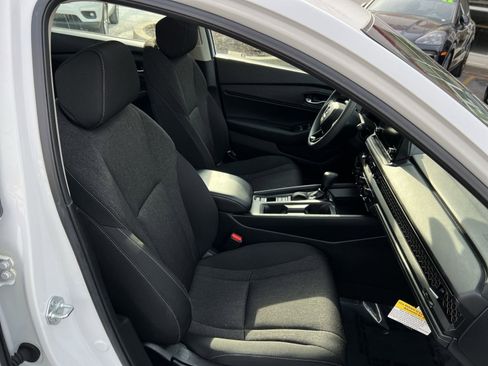 Used 2023 Honda Accord EX image 26