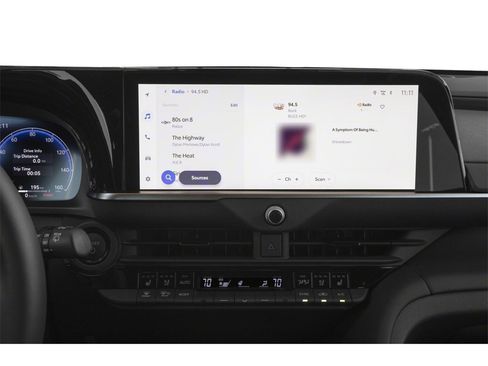 New 2026 Toyota Crown Signia image 7