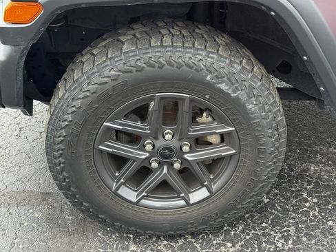 Used 2024 Jeep Wrangler Unlimited Sport AWD/4WD image 10