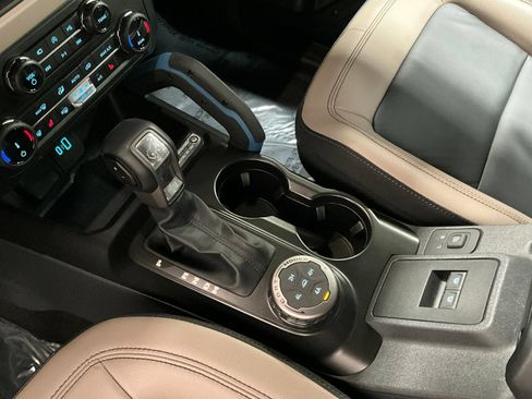 Used 2022 Ford Bronco Wildtrak AWD/4WD image 18