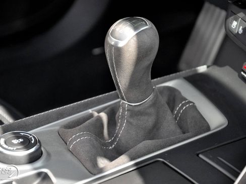 Used 2019 Chevrolet Corvette Z06 RWD image 27