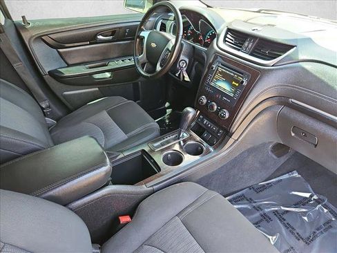 Certified 2016 Chevrolet Traverse LT w/ Style and Technology Package FWD image 29