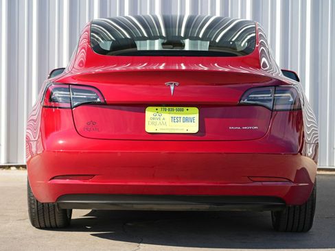 Used 2022 Tesla Model 3 Long Range image 11