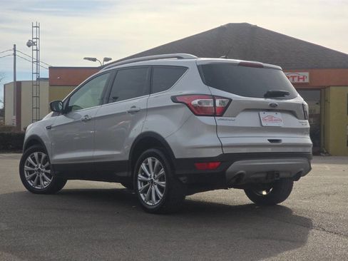Used 2017 Ford Escape Titanium image 5