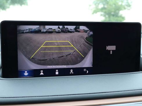 Certified 2024 Acura MDX FWD w/ Technology Package image 27