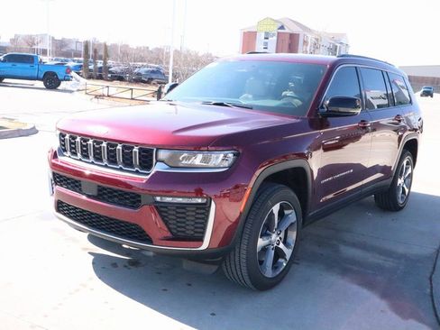 New 2026 Jeep Grand Cherokee L Limited image 11