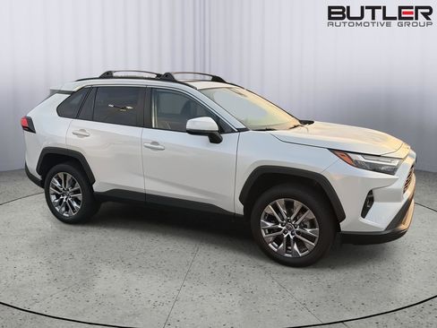 Certified 2024 Toyota RAV4 XLE Premium AWD/4WD image 7