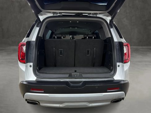 Used 2020 GMC Acadia SLT w/ LPO, Cargo Package FWD image 10