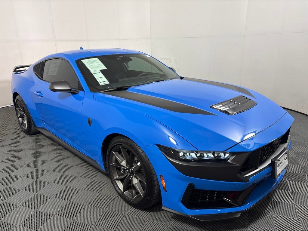 Used 2026 Ford Mustang Dark Horse RWD image 4