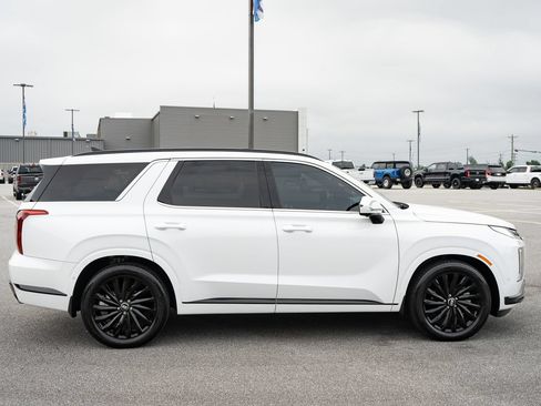Used 2025 Hyundai Palisade Calligraphy AWD/4WD image 11