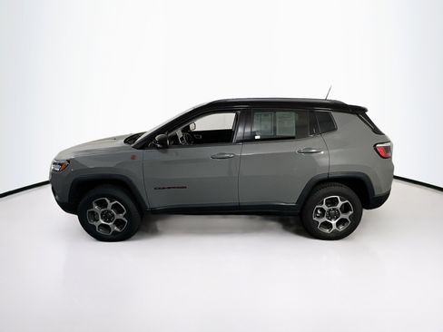 Used 2022 Jeep Compass Trailhawk w/ Trailhawk Convenience Group AWD/4WD image 8