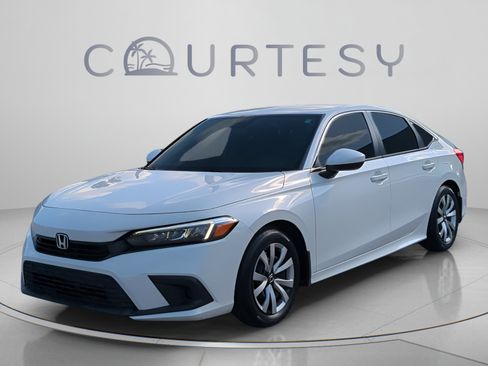 Used 2023 Honda Civic LX image 2