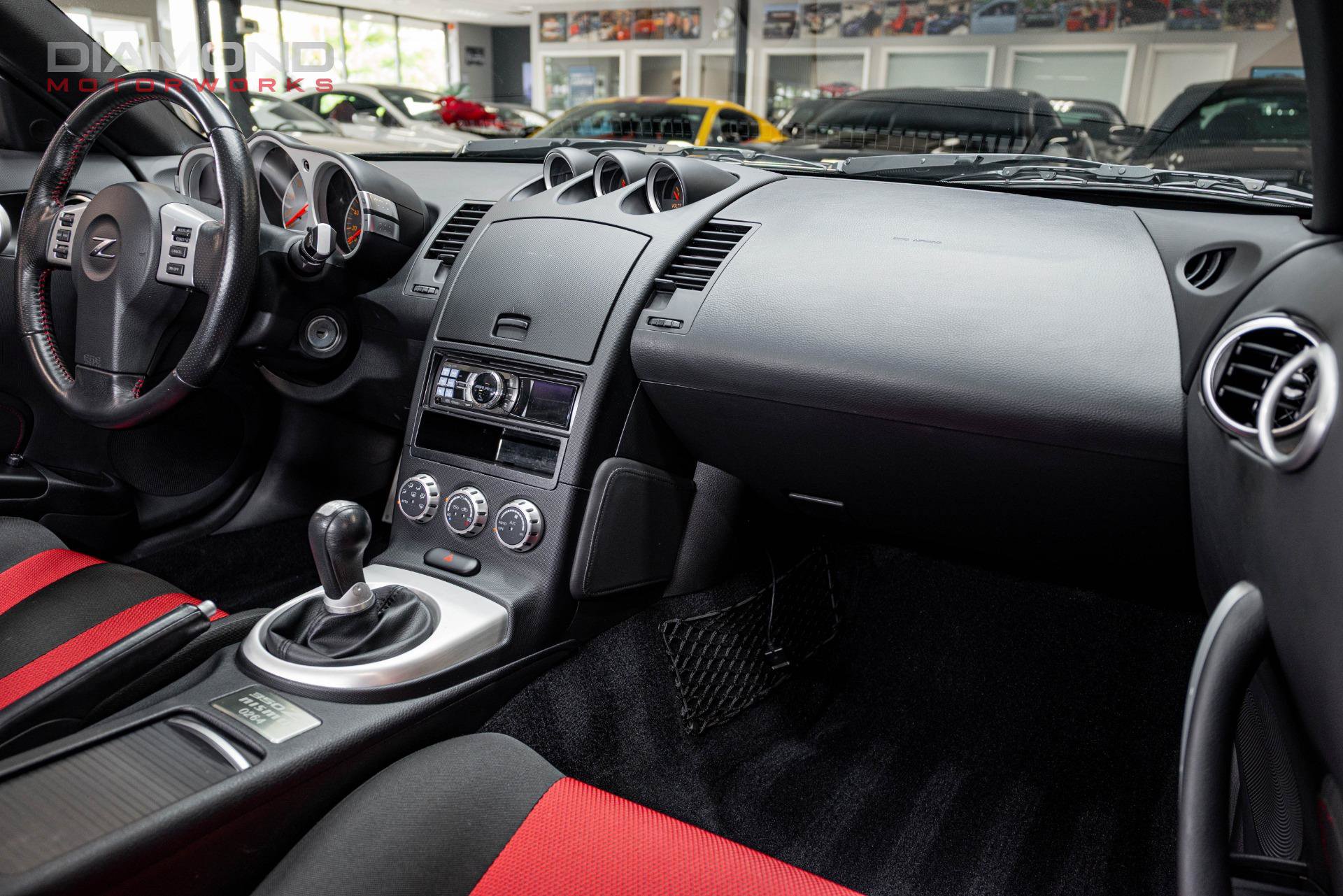 Used 2007 Nissan 350Z NISMO RWD image 75
