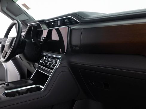 Used 2025 GMC Sierra 2500 Denali w/ Denali Reserve Package image 29