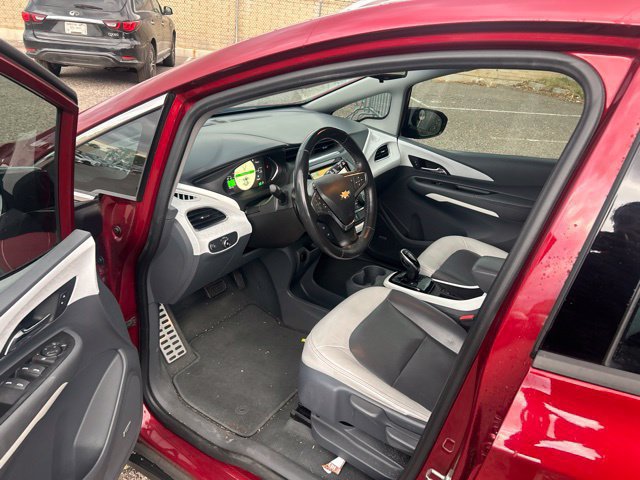 Used 2017 Chevrolet Bolt Premier w/ Driver Confidence II Package FWD image 12