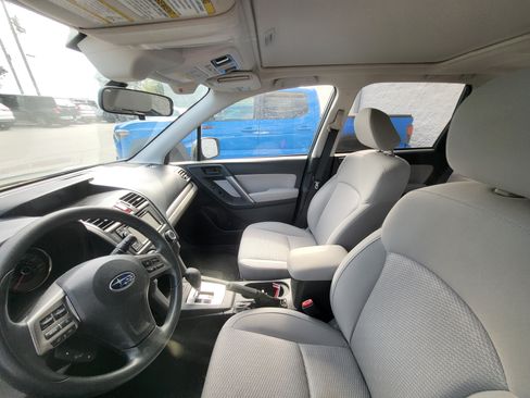 Used 2015 Subaru Forester 2.5i Premium AWD/4WD image 10