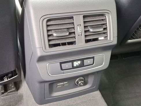 Certified 2023 Audi Q5 2.0T Premium w/ Convenience Package image 11