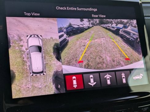 New 2025 Jeep Grand Cherokee Overland w/ Adv Protech Group III image 19