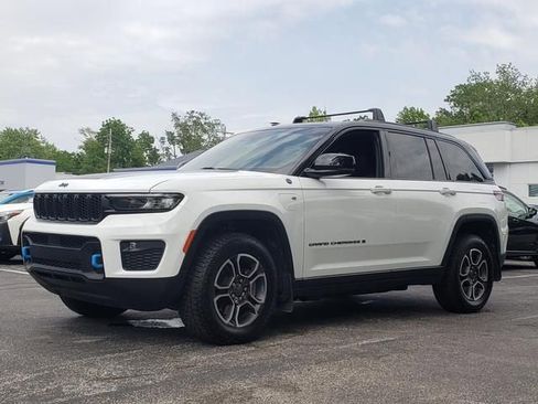 Used 2022 Jeep Grand Cherokee Trailhawk AWD/4WD image 9