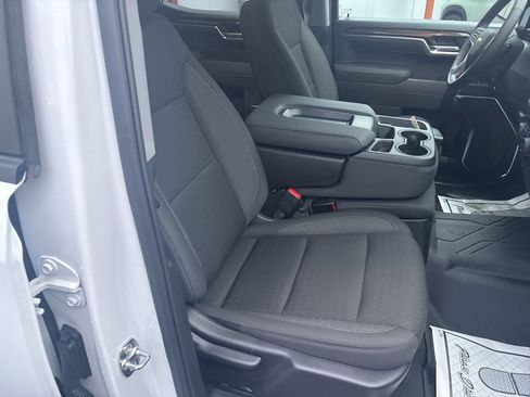 Used 2025 Chevrolet Silverado 1500 LT w/ Protection Package AWD/4WD image 18