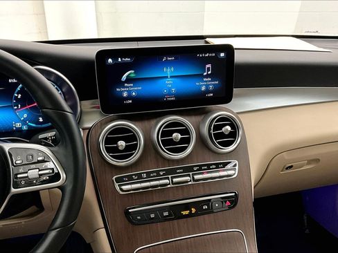 Certified 2022 Mercedes-Benz GLC 300 4MATIC image 5