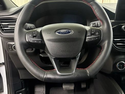 Used 2025 Ford Escape ST-Line Select AWD/4WD image 12