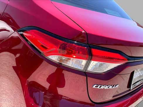 Used 2026 Toyota Corolla LE FWD image 28