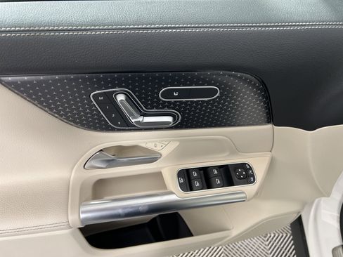 New 2026 Mercedes-Benz GLA 250 4MATIC image 19