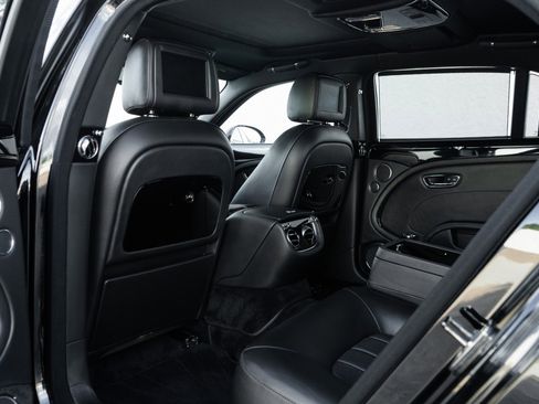 Used 2015 Bentley Mulsanne image 33